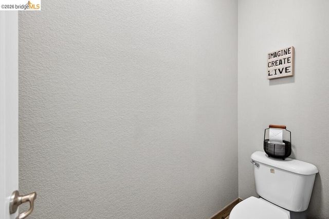 390 Caravaggio CIR, Sacramento, CA 95835