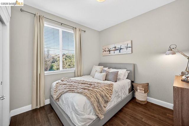 390 Caravaggio CIR, Sacramento, CA 95835