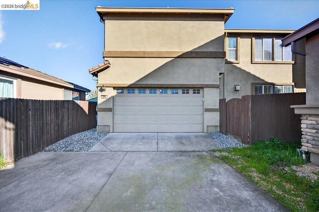 390 Caravaggio CIR, Sacramento, CA 95835