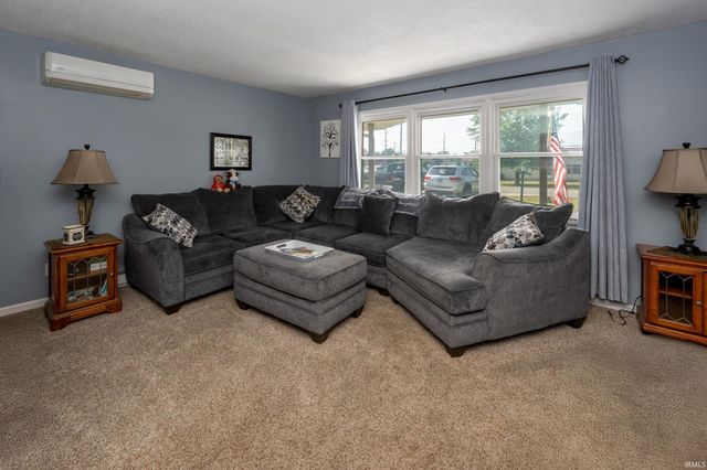 9611 Lima Road, Fort Wayne, IN 46818