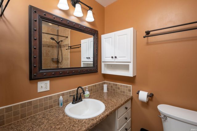 9611 Lima Road, Fort Wayne, IN 46818