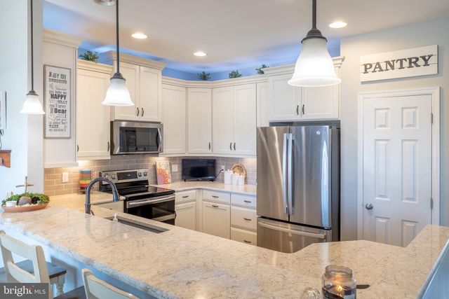 201 JEFFERSON CIR, Bellefonte, PA 16823