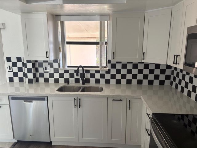 830 NE 50th Court, Deerfield Beach, FL 33064