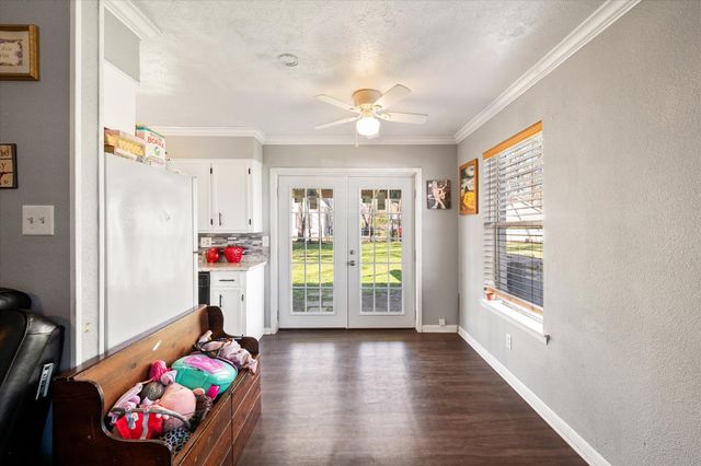 700 W 3rd Avenue, Corsicana, TX 75110