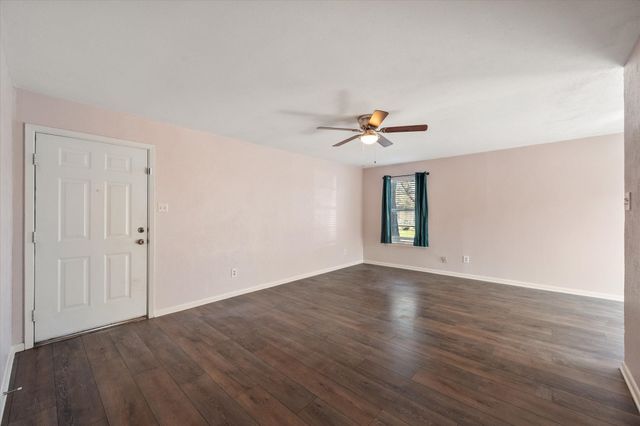 700 W 3rd Avenue, Corsicana, TX 75110