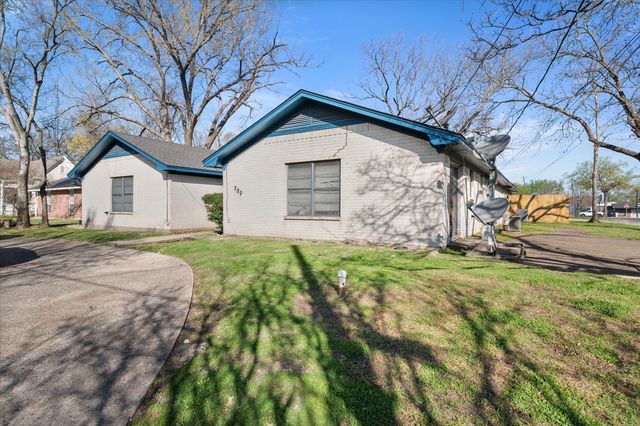 700 W 3rd Avenue, Corsicana, TX 75110
