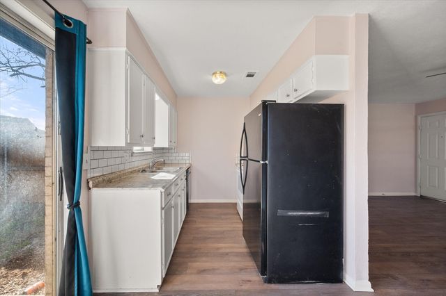 700 W 3rd Avenue, Corsicana, TX 75110