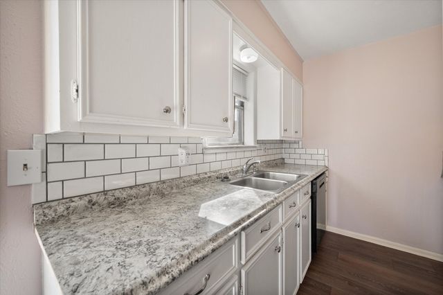 700 W 3rd Avenue, Corsicana, TX 75110