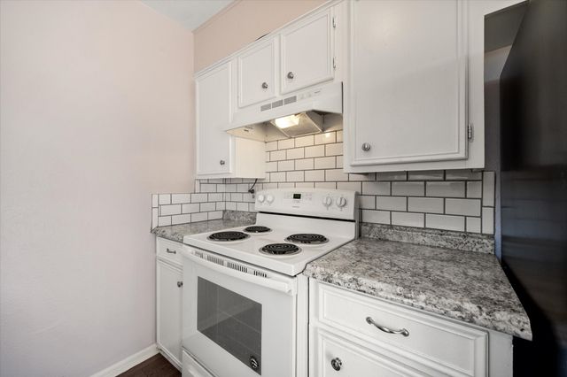 700 W 3rd Avenue, Corsicana, TX 75110