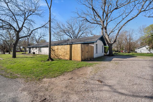 700 W 3rd Avenue, Corsicana, TX 75110