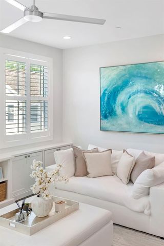 536 4TH AVENUE S 2, St Petersburg, FL 33701