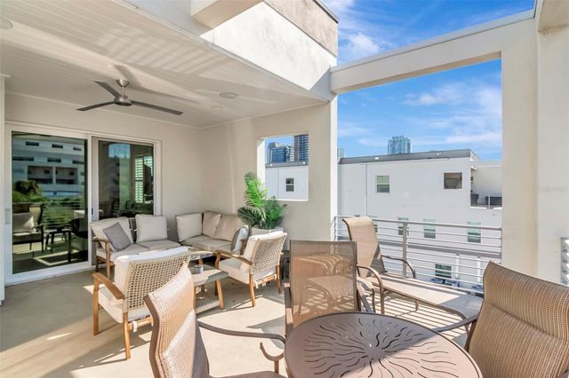 536 4TH AVENUE S 2, St Petersburg, FL 33701