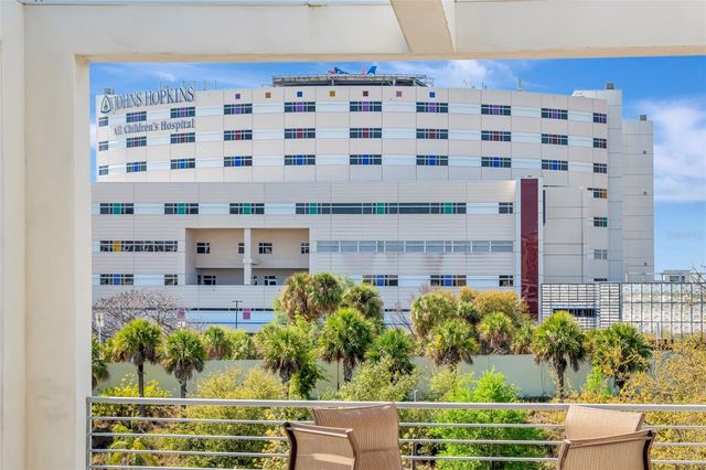 536 4TH AVENUE S 2, St Petersburg, FL 33701