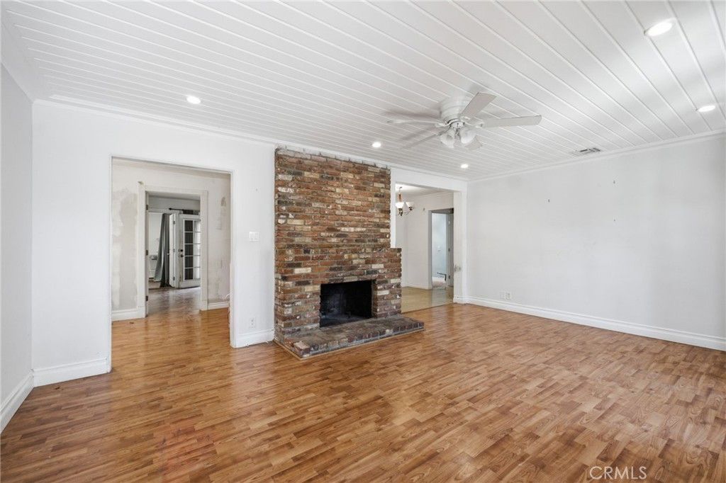 611 S Griffith Park, Burbank, CA 91506 — photo 2