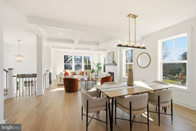 204 3RD AVE, Newtown Square, PA 19073