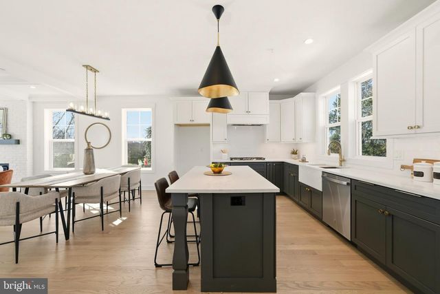 204 3RD AVE, Newtown Square, PA 19073