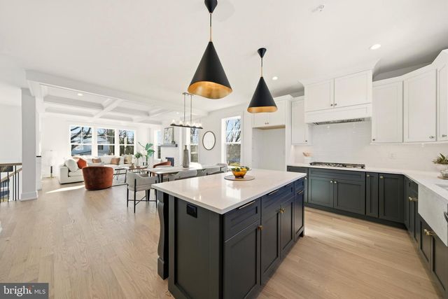 204 3RD AVE, Newtown Square, PA 19073