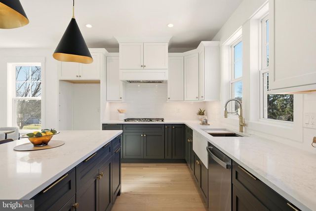 204 3RD AVE, Newtown Square, PA 19073