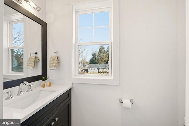 204 3RD AVE, Newtown Square, PA 19073