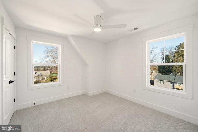 204 3RD AVE, Newtown Square, PA 19073