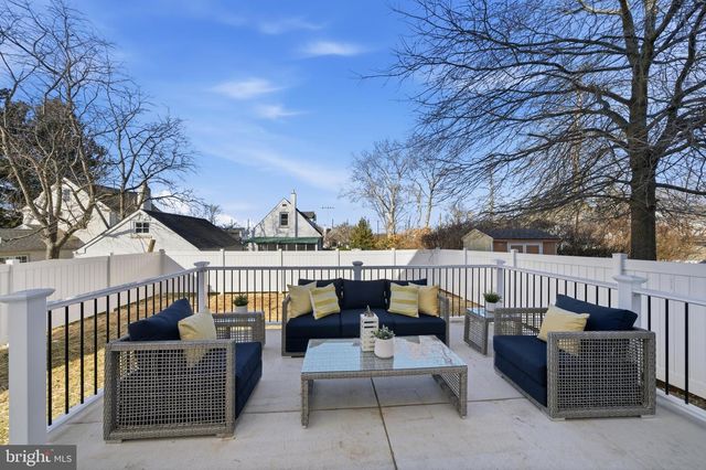 204 3RD AVE, Newtown Square, PA 19073