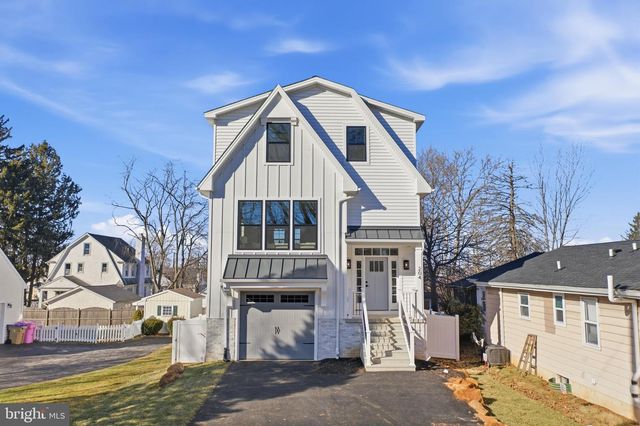 204 3RD AVE, Newtown Square, PA 19073