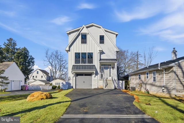 204 3RD AVE, Newtown Square, PA 19073