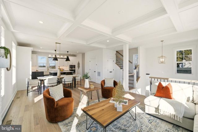 204 3RD AVE, Newtown Square, PA 19073