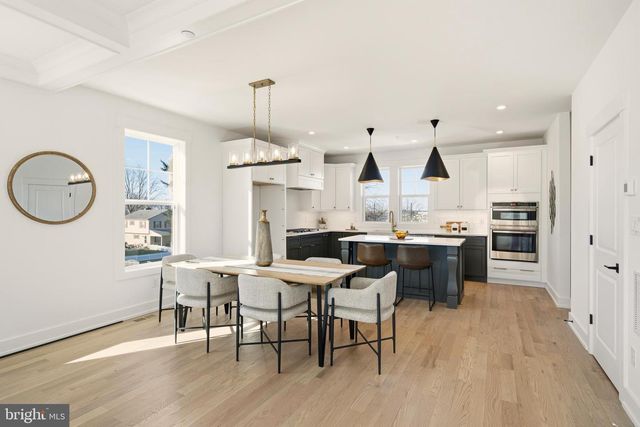 204 3RD AVE, Newtown Square, PA 19073