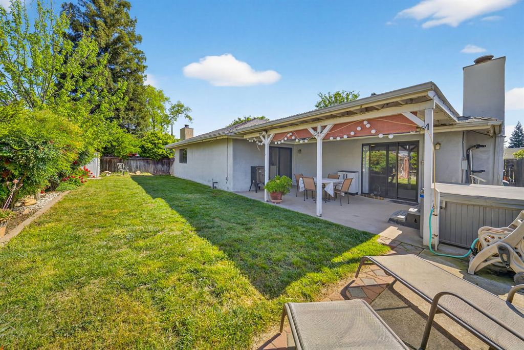 Image 32 of property listing at 8219 N San Pablo Avenue, Fresno, CA 93711