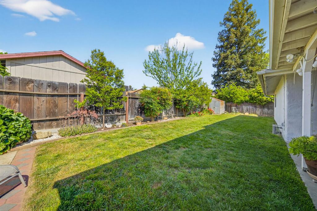 Image 34 of property listing at 8219 N San Pablo Avenue, Fresno, CA 93711