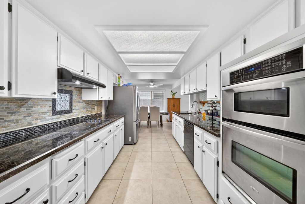 Image 7 of property listing at 8219 N San Pablo Avenue, Fresno, CA 93711