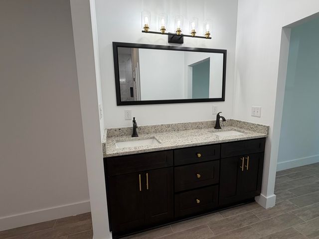 874 W Orange Avenue, Defuniak Springs, FL 32435