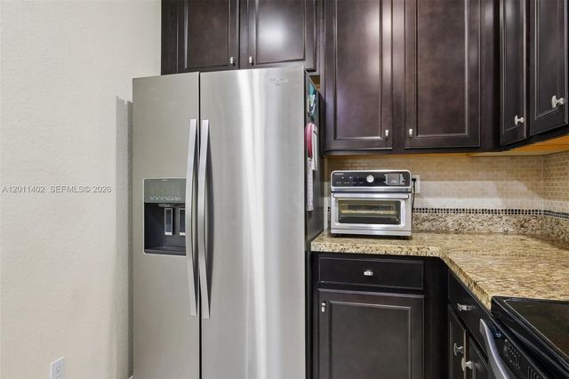 1049 SW 147th Ave 5607, Pembroke Pines, FL 33027
