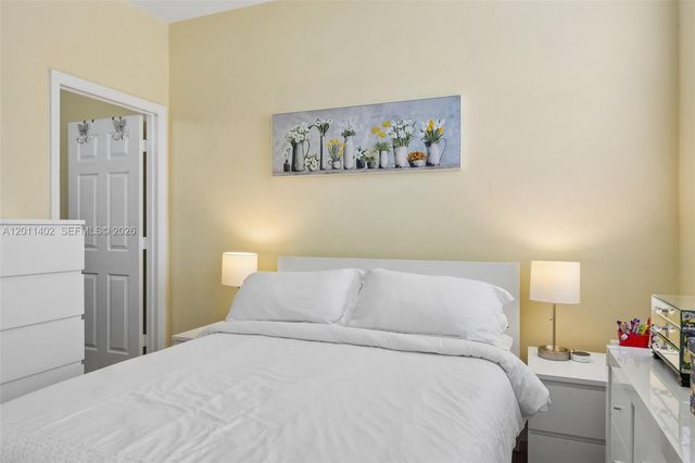1049 SW 147th Ave 5607, Pembroke Pines, FL 33027