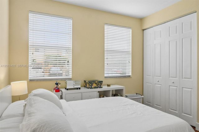 1049 SW 147th Ave 5607, Pembroke Pines, FL 33027
