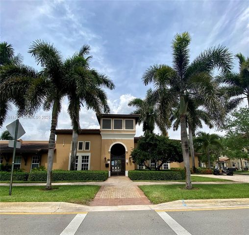 1049 SW 147th Ave 5607, Pembroke Pines, FL 33027