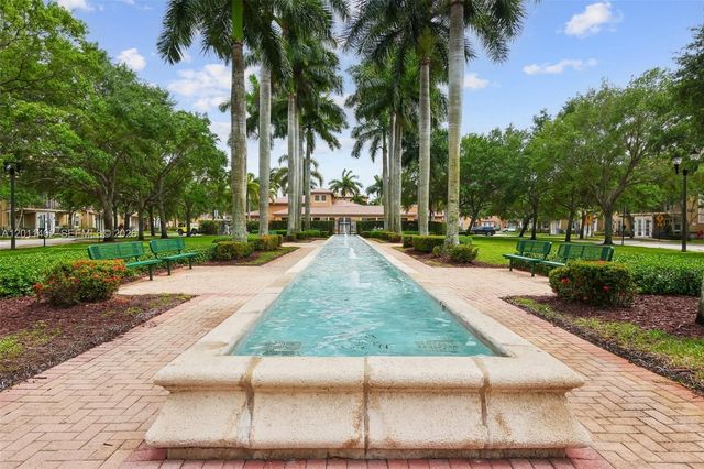 1049 SW 147th Ave 5607, Pembroke Pines, FL 33027