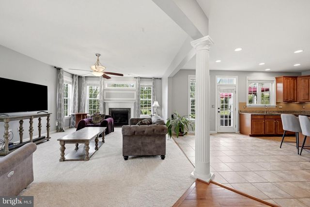 21054 HOODED CROW DR, Leesburg, VA 20175