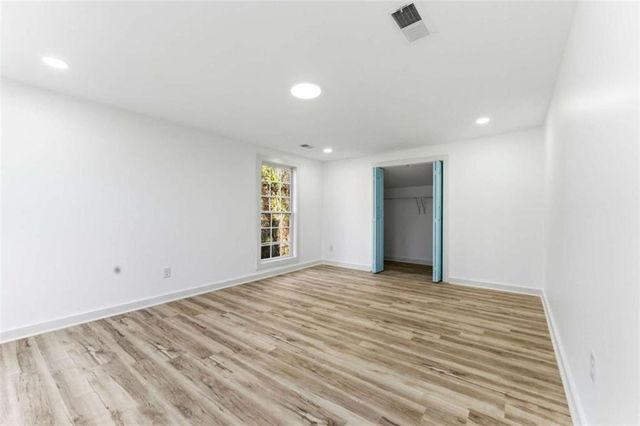 2103 ARLINGTON Circle, Atlanta, GA 30318