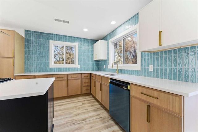 2103 ARLINGTON Circle, Atlanta, GA 30318