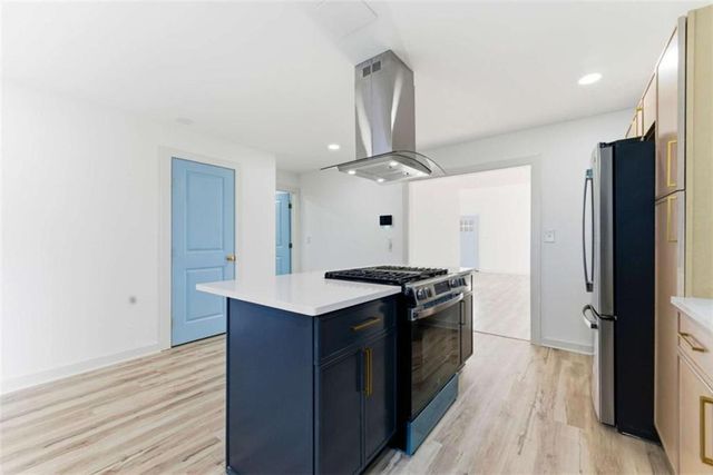 2103 ARLINGTON Circle, Atlanta, GA 30318