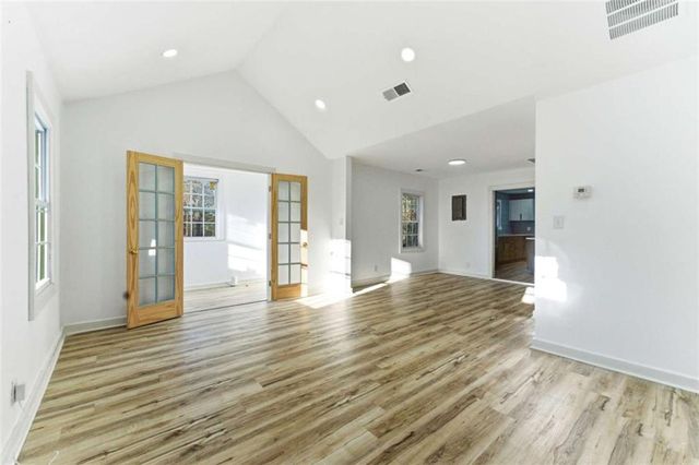 2103 ARLINGTON Circle, Atlanta, GA 30318