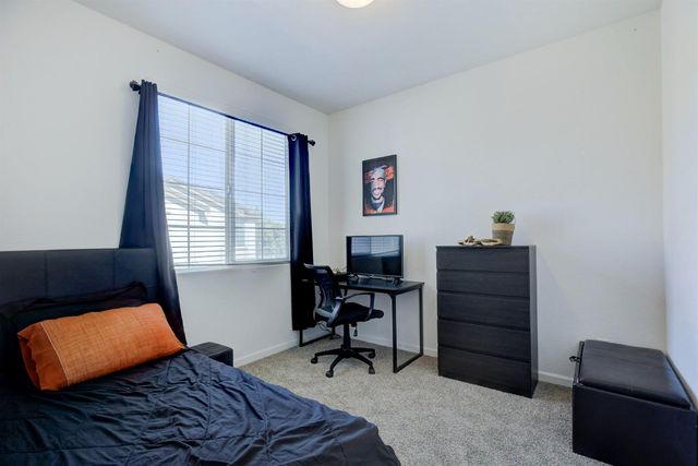 7835 Zaragoza Walk, Sacramento, CA 95823