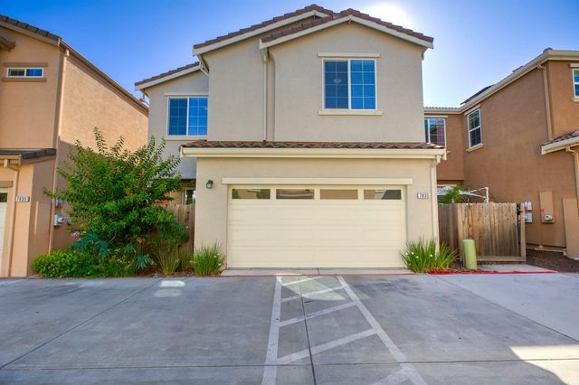 7835 Zaragoza Walk, Sacramento, CA 95823