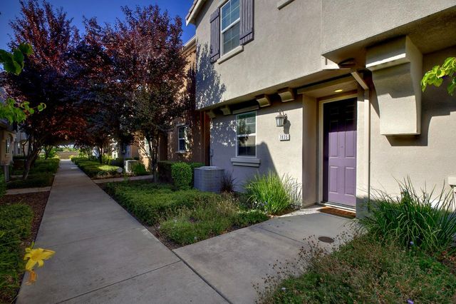7835 Zaragoza Walk, Sacramento, CA 95823