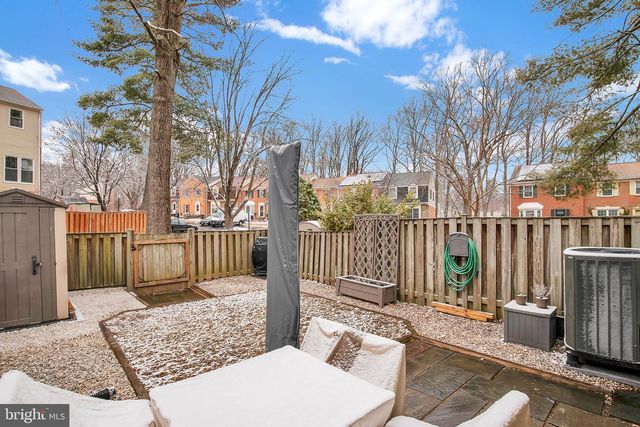 18 CATOCTIN CT, Silver Spring, MD 20906