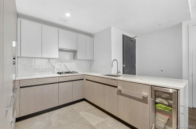 13336 37th Avenue 12G, Flushing, NY 11354