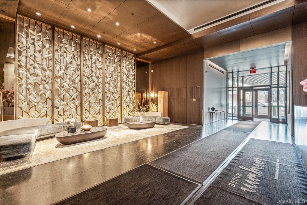 13336 37th Avenue 12G, Flushing, NY 11354