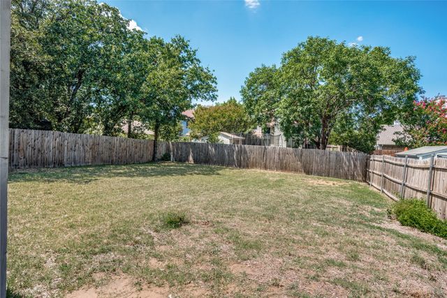 5105 Foley Drive, Arlington, TX 76013